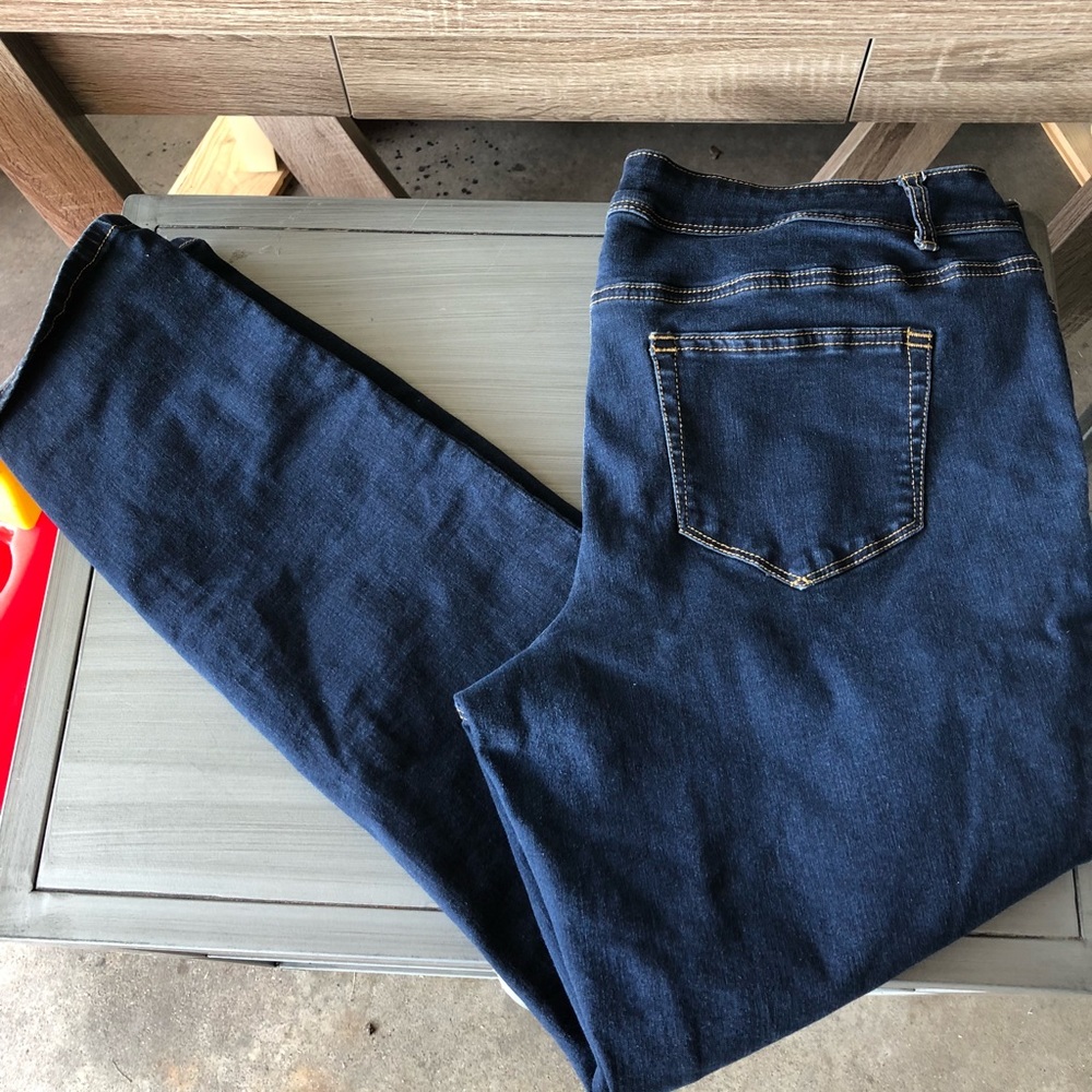 Maurices skinny jeans- 2 pairs!